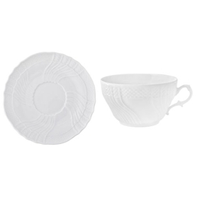 6 tea cups with saucers