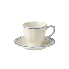 6 tea cup and saucers