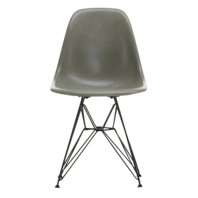Eames plastic chair DSR nero/raw umber