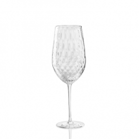 2 white wine glasses